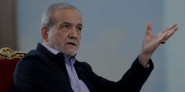 الرئيس الإيراني: احترام مطالب المواطنين والتواصل الصريح ركيزة الحكم الرشيد